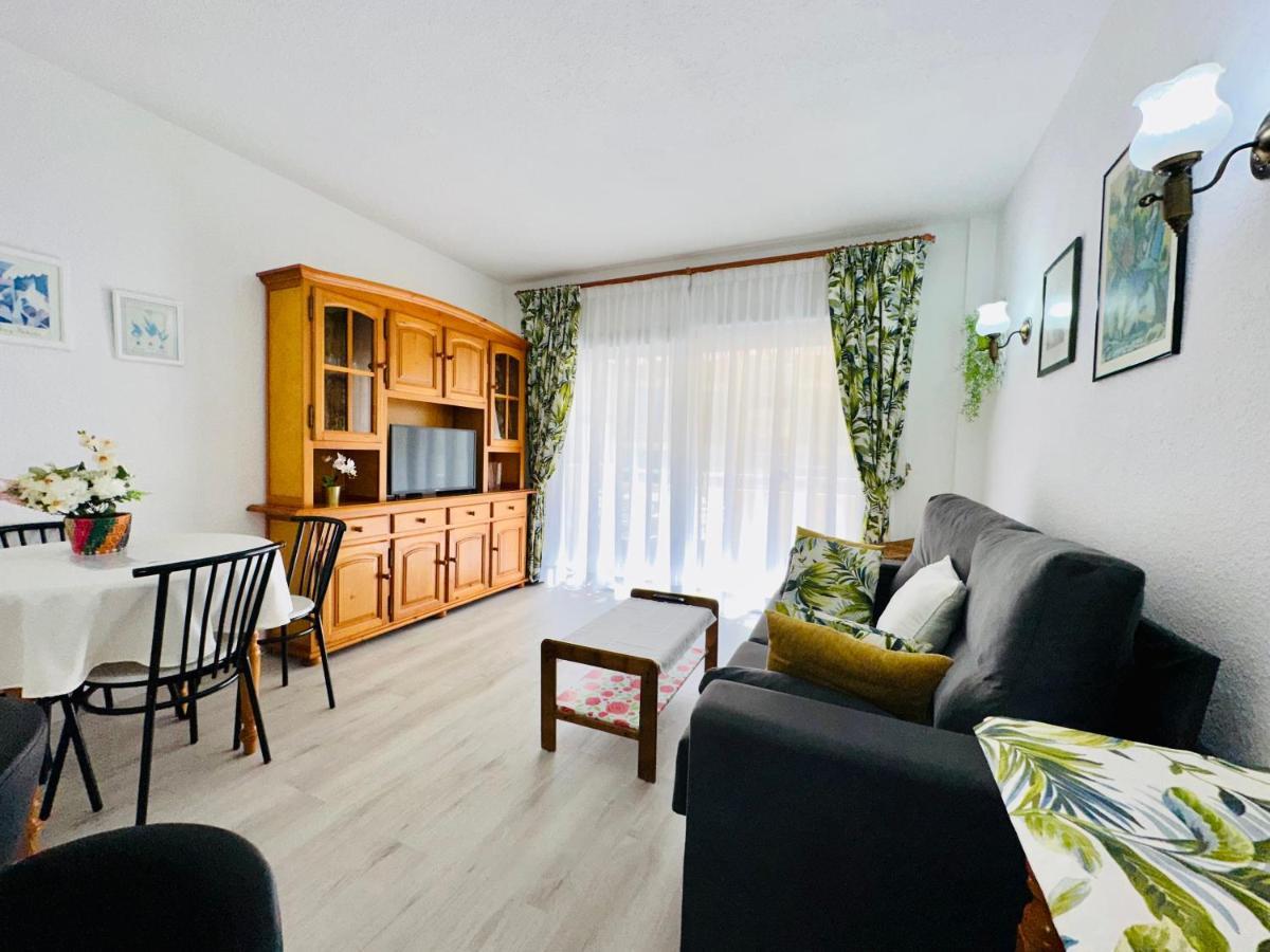 Angeles. Cristianos. Free Wifi Apartament *